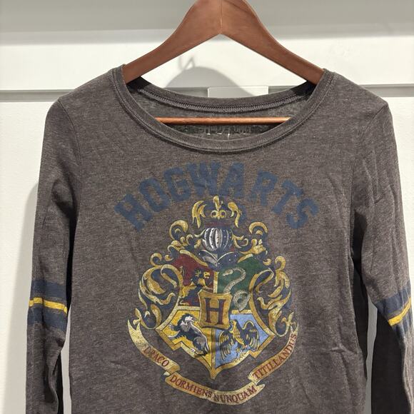 Harry Potter Crop Top Size Small Dark Gray Long Sleeve Tee Academia Grunge - Picture 4 of 11